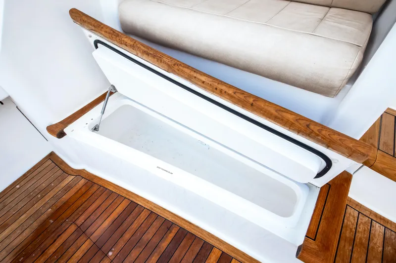 One More Yacht Photos Pics Viking 52 ONE MORE - Storage