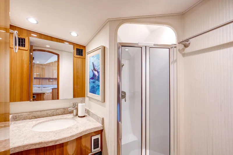 One More Yacht Photos Pics Viking 52 ONE MORE - Master Ensuite Head