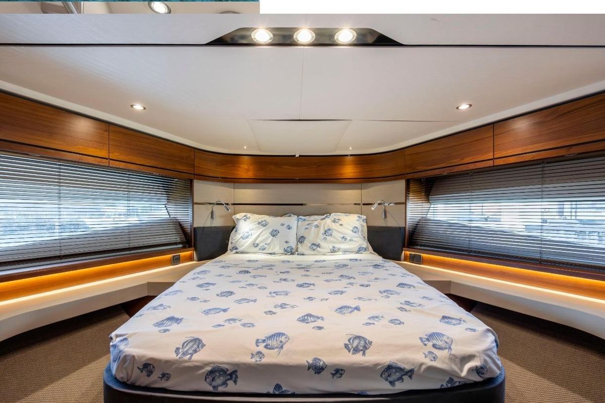 2017 Princess 66 