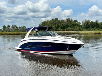 Regal 32 Express