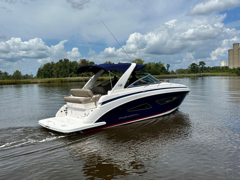 2014 Regal 32 Express