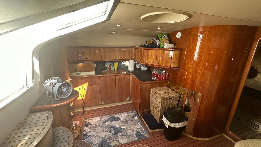 2000 Sunseeker Camargue 44