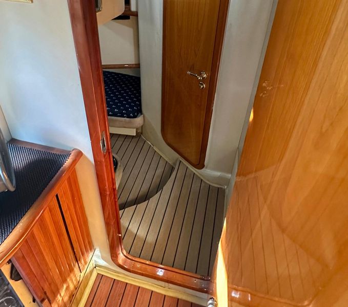 2000 Sunseeker Camargue 44
