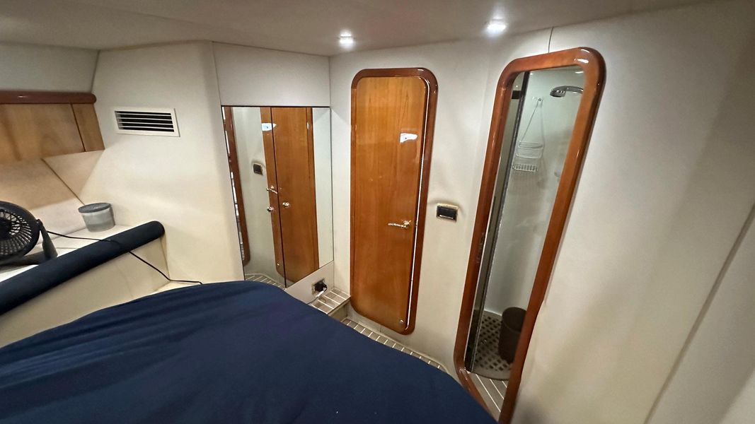 2000 Sunseeker Camargue 44
