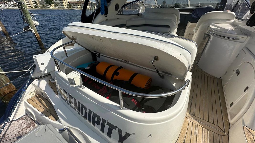 2000 Sunseeker Camargue 44