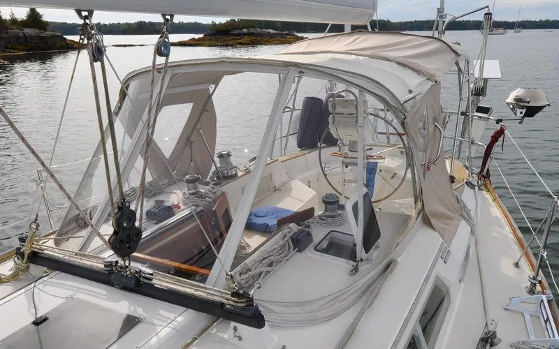 Milady Yacht Photos Pics Sabre 42 - Milady - Dodger