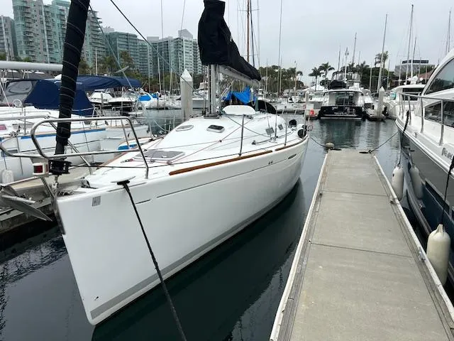 Yoda Yacht Photos Pics 