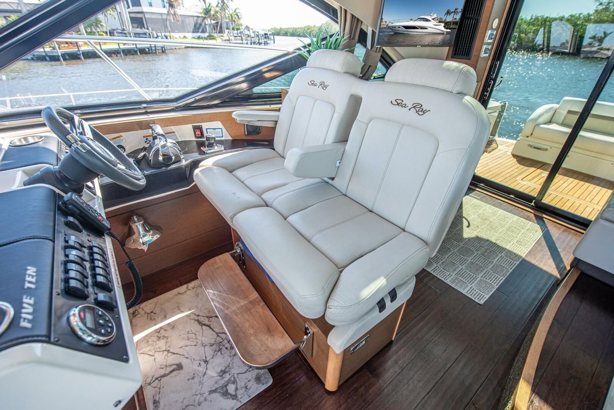 2014 Sea Ray 51 