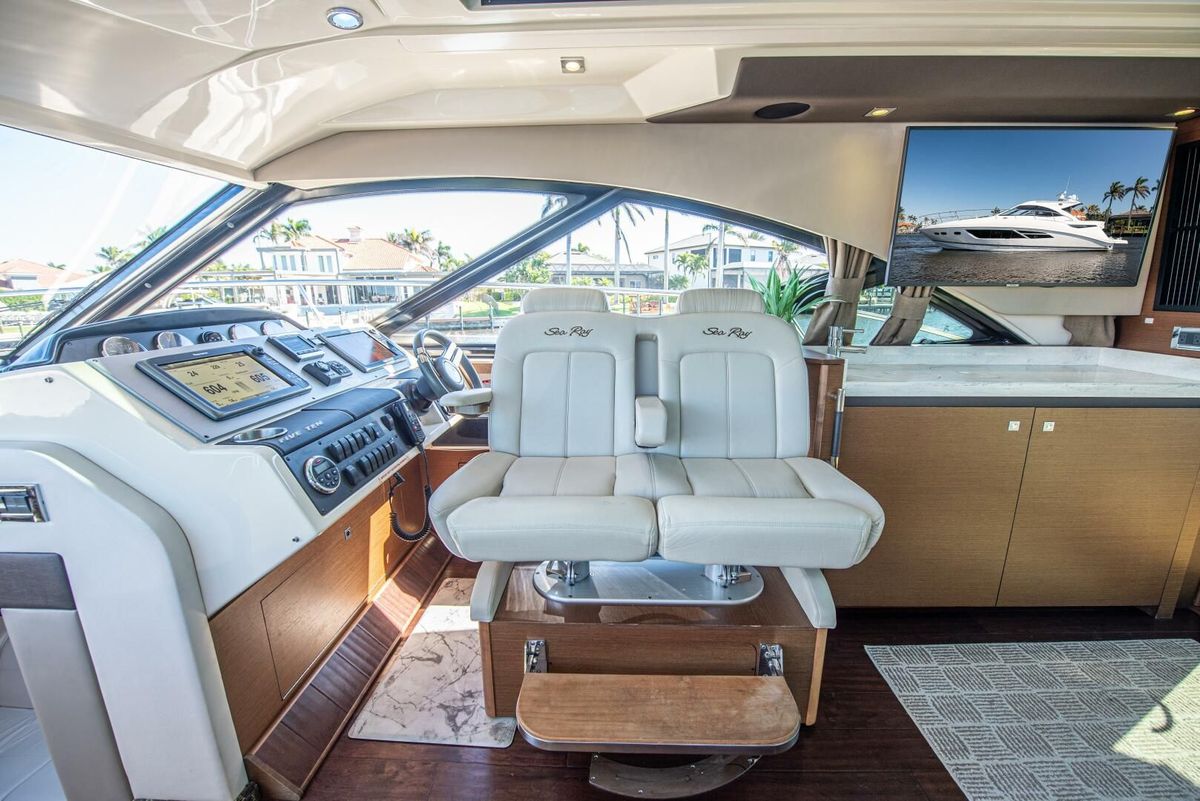 2014 Sea Ray 51 
