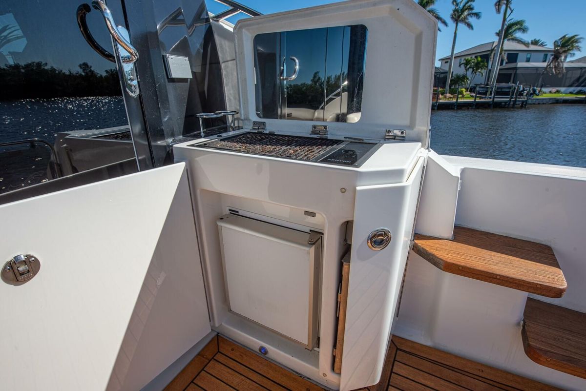 2014 Sea Ray 51 