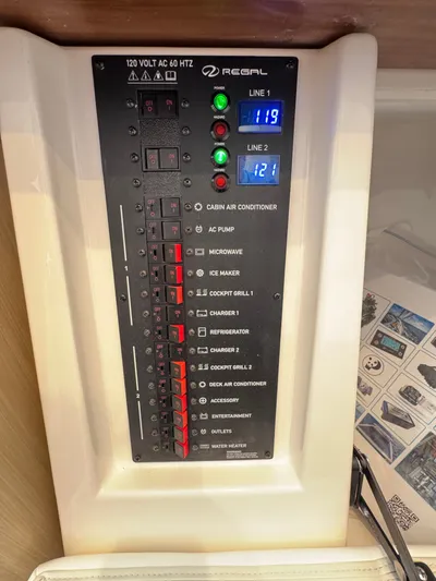  Yacht Photos Pics 2026 REGAL 43 SAV - Image 40