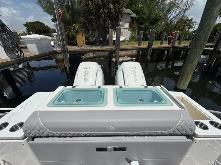  Yacht Photos Pics 2026 REGAL 43 SAV - Image 32