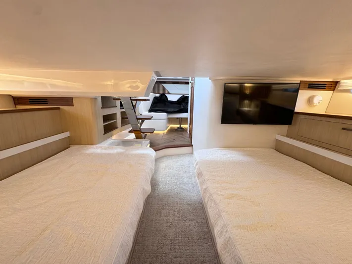  Yacht Photos Pics 2026 REGAL 43 SAV - Image 36