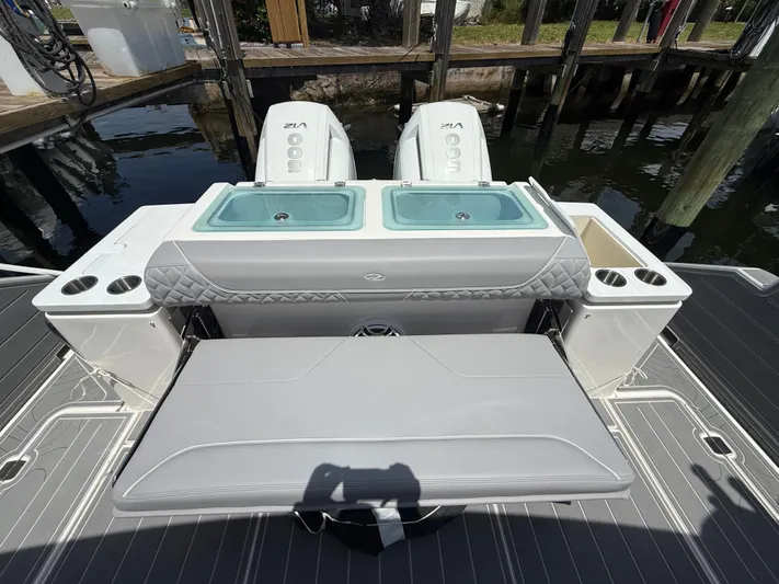  Yacht Photos Pics 2026 REGAL 43 SAV - Image 30