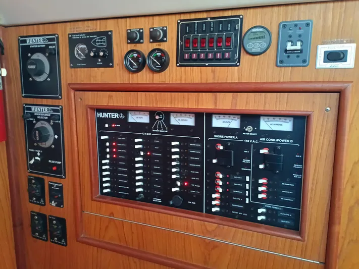 Quantum Joy Yacht Photos Pics 