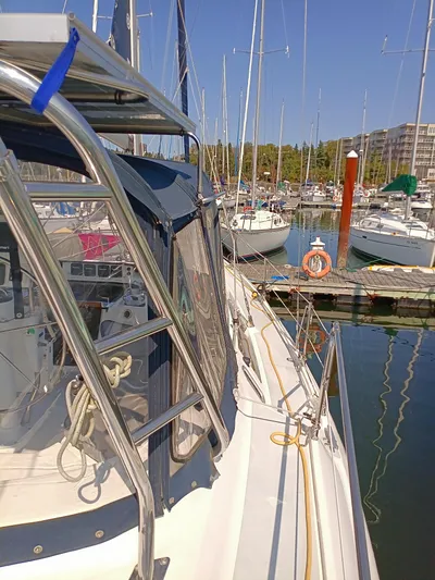 Quantum Joy Yacht Photos Pics 