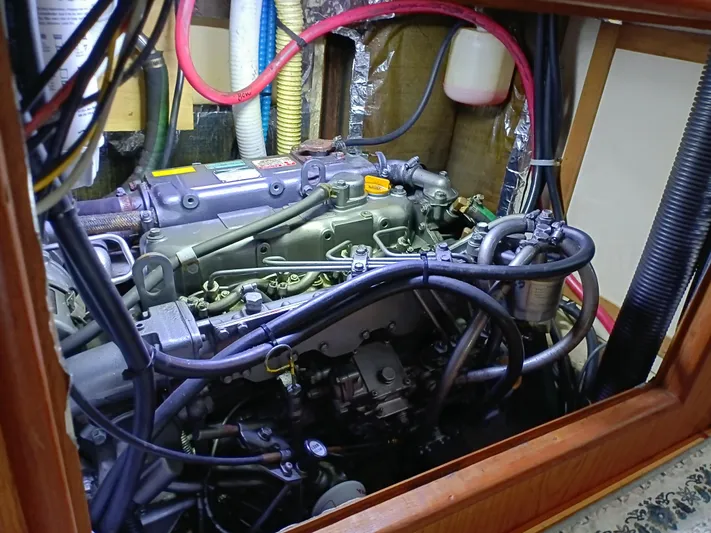 Quantum Joy Yacht Photos Pics 