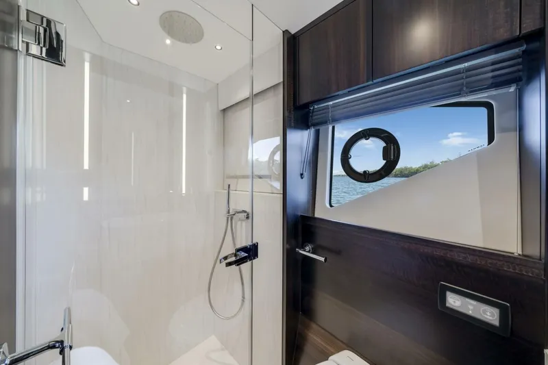  Yacht Photos Pics 2025 Sunseeker Manhattan 55 - Image 45