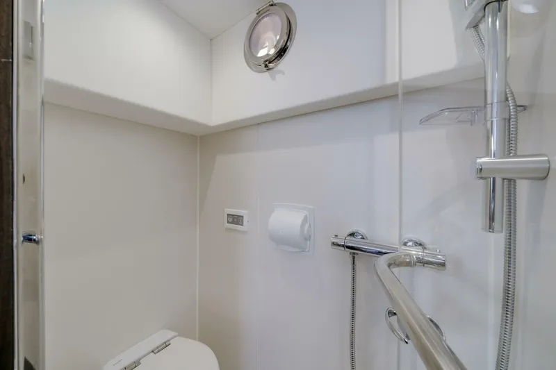  Yacht Photos Pics 2025 Sunseeker Manhattan 55 - Image 68