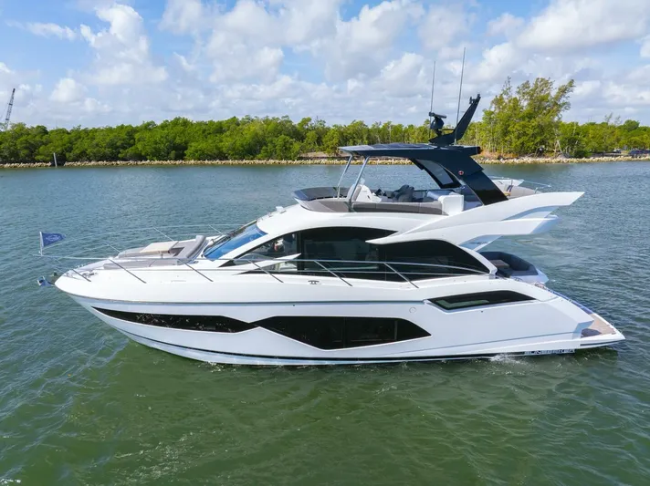  Yacht Photos Pics 2025 Sunseeker Manhattan 55 - Image 5