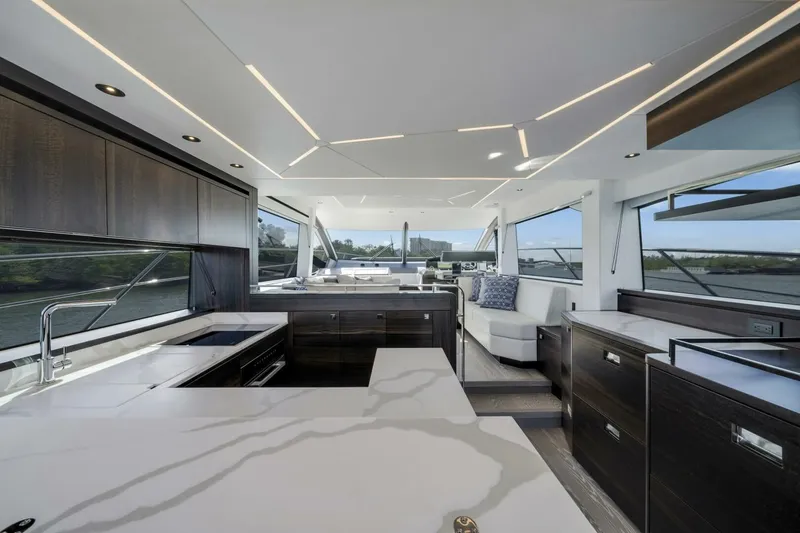  Yacht Photos Pics 2025 Sunseeker Manhattan 55 - Image 17