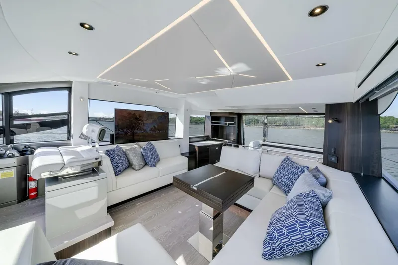  Yacht Photos Pics 2025 Sunseeker Manhattan 55 - Image 30