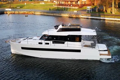 Northman 1200 Flybridge