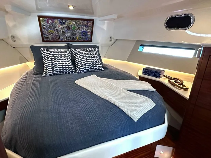  Yacht Photos Pics 2024 Pursuit Os 445 - Image 16