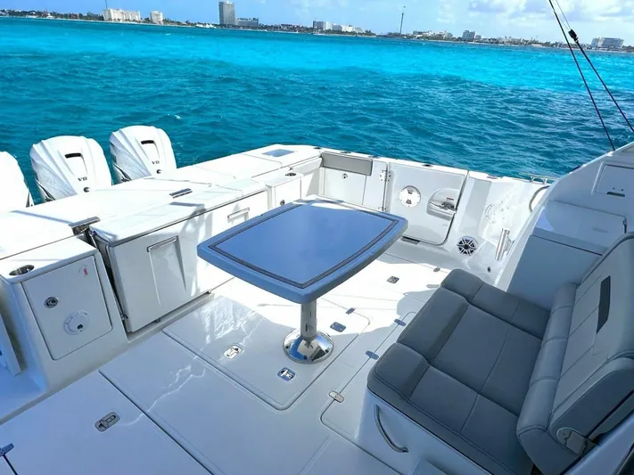  Yacht Photos Pics 2024 Pursuit Os 445 - Image 3