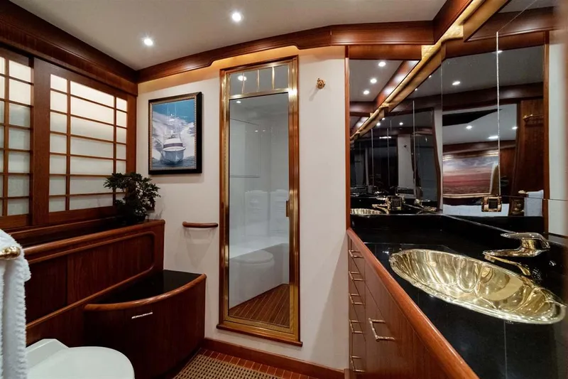 Silky Yacht Photos Pics Head and Shower