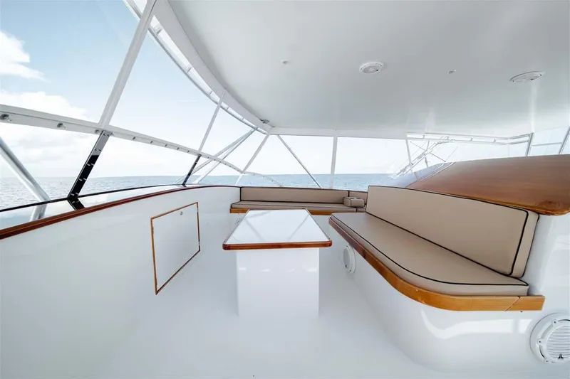 Silky Yacht Photos Pics Flybridge Seating