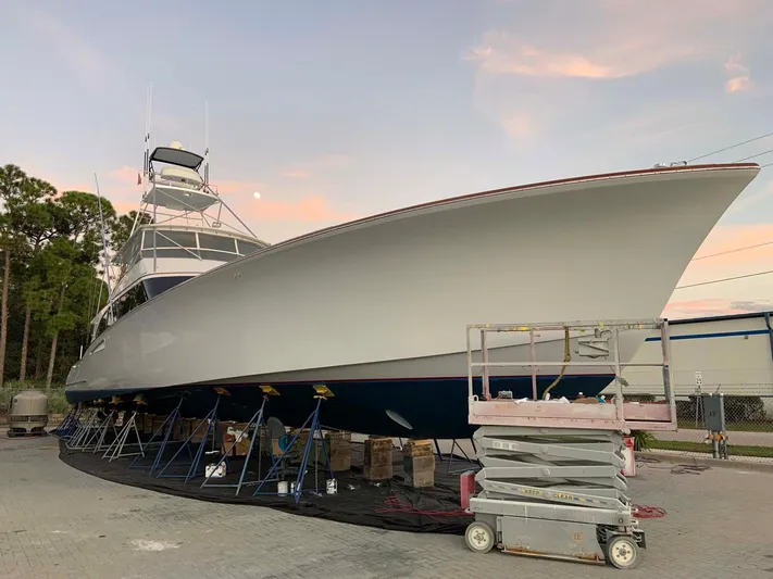 Silky Yacht Photos Pics Bottom Job and Hull Sides Waxed 11/2021