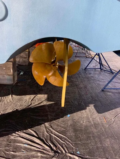 Silky Yacht Photos Pics Bottom Job and Hull Sides Waxed 11/2021