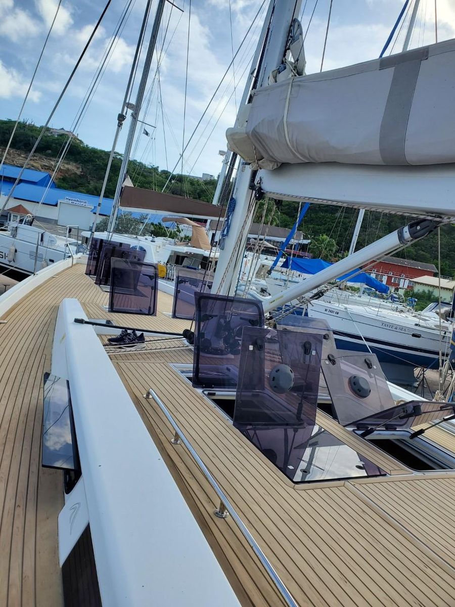 2016 Hanse 57 