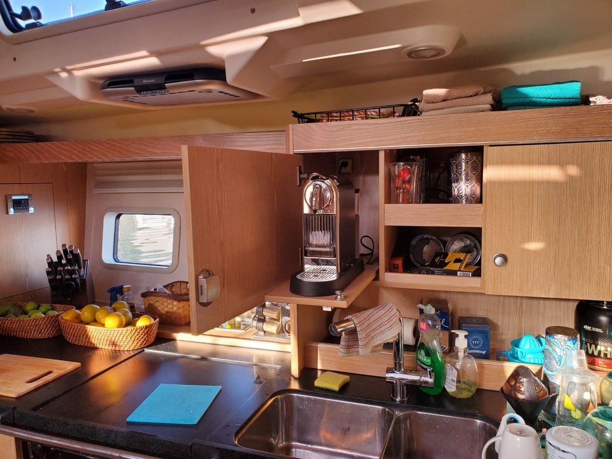 2016 Hanse 57 