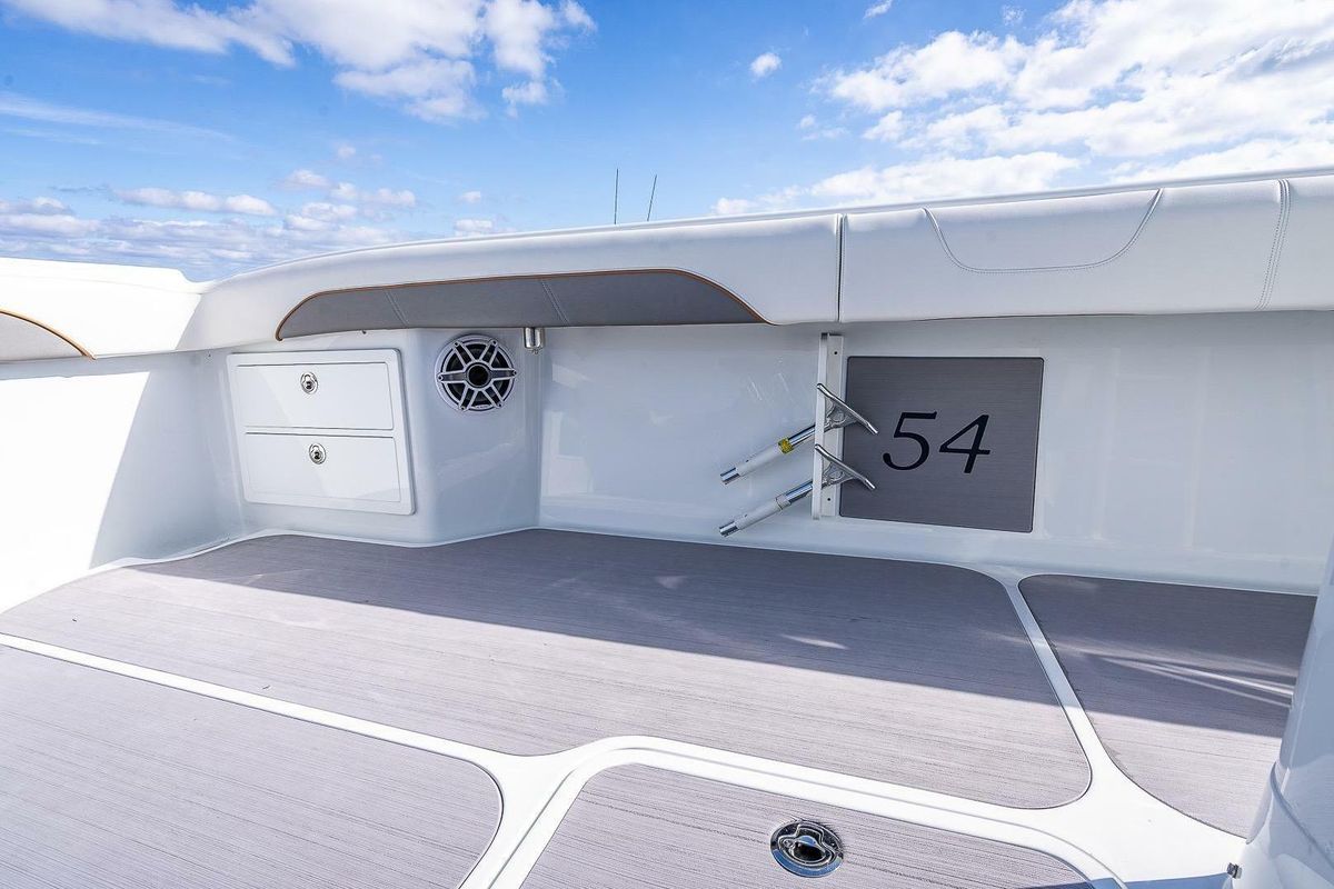 2024 Yellowfin 54 