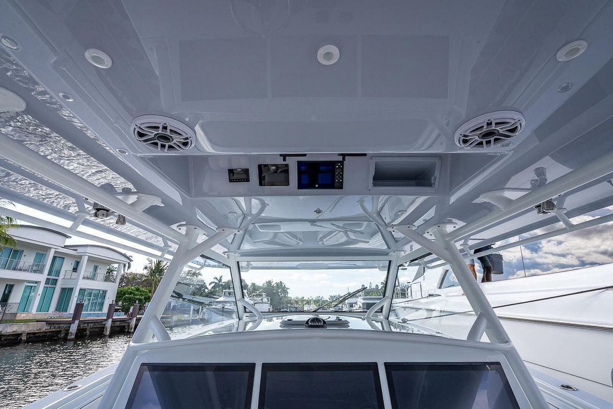 2024 Yellowfin 54 