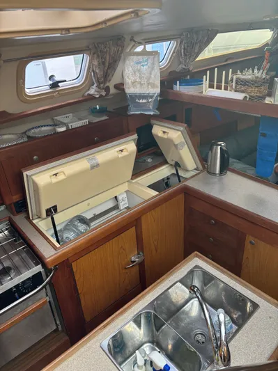 Royal Dawn Yacht Photos Pics 