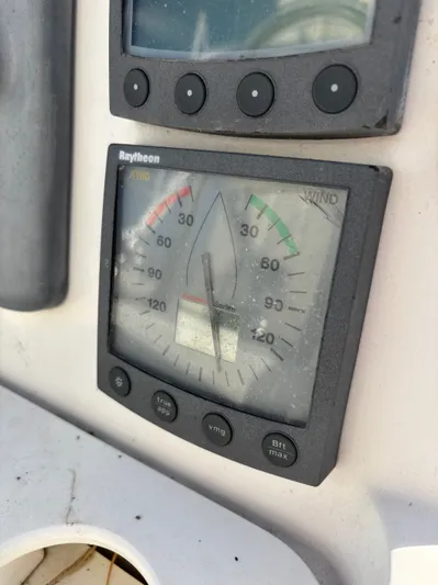 Royal Dawn Yacht Photos Pics Raytheon wind gauge on 2001 Hunter 460 sailboat dashboard.