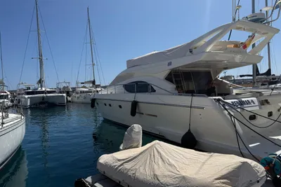 2008 Ferretti Yachts 53