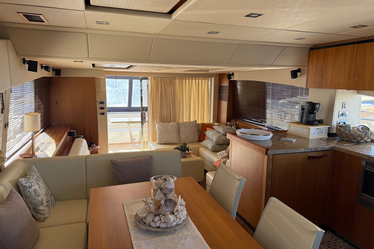 2012 Sunseeker 69 