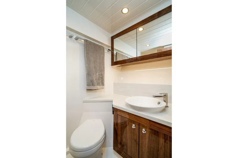 Jaaamn Yacht Photos Pics 2021 Riviera 575 Suv - Image 36