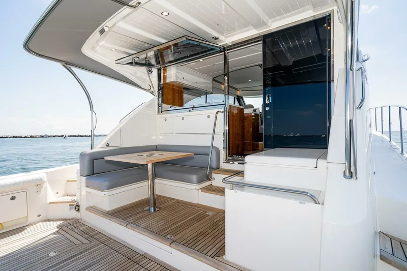 Jaaamn Yacht Photos Pics 2021 Riviera 575 Suv - Image 19