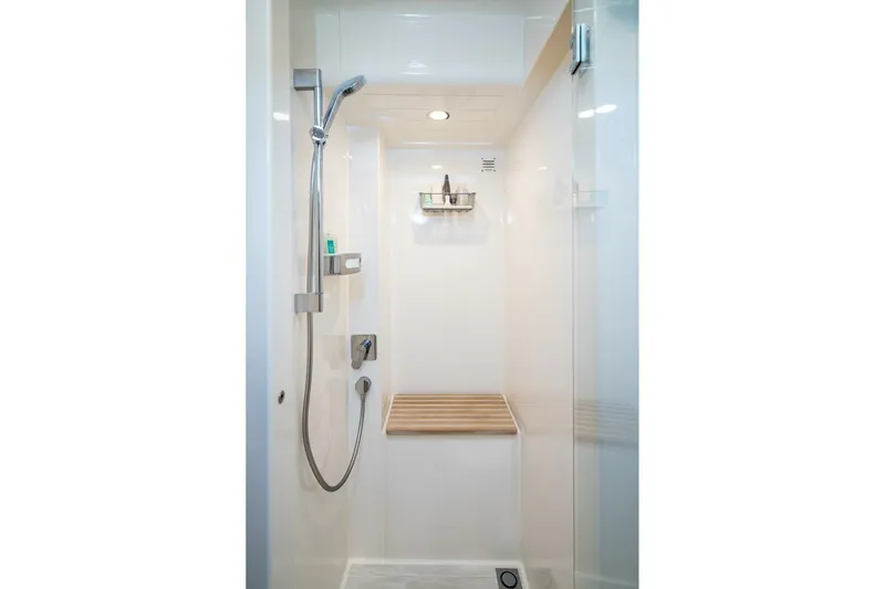 Jaaamn Yacht Photos Pics 2021 Riviera 575 Suv - Image 38