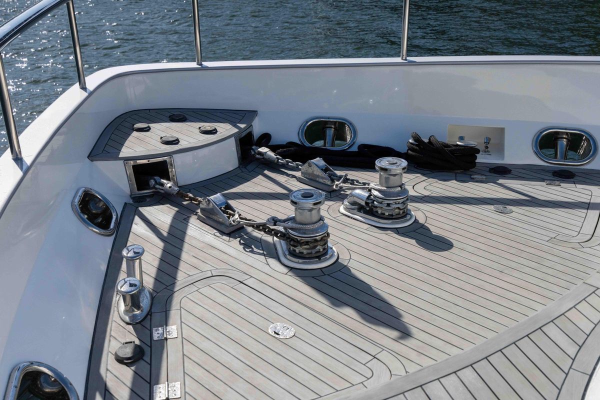 2005 Johnson 87 
