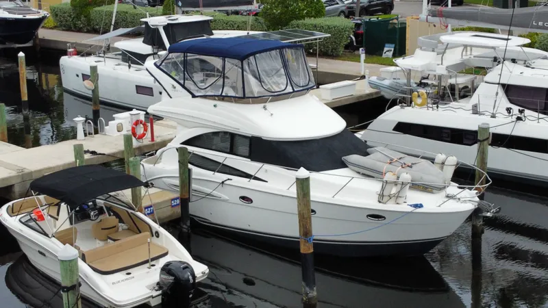 M&m Yacht Photos Pics 