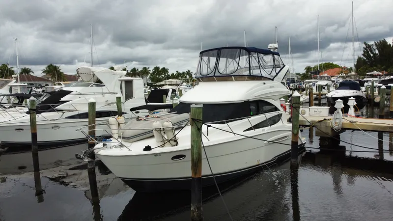 M&m Yacht Photos Pics 