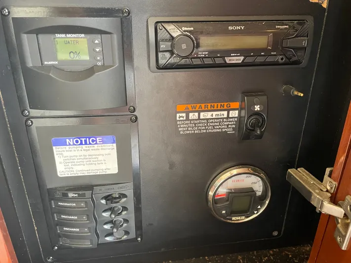 M&m Yacht Photos Pics 