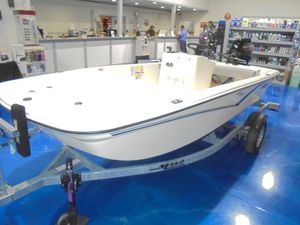 2023 Mako Pro Skiff 13 CC