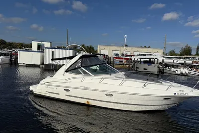 Cruisers Yachts 340 Express